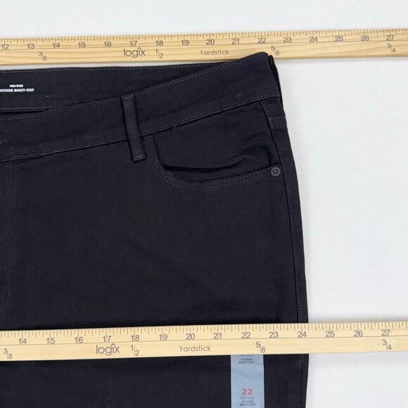 Old Navy Plus Women’s Mid Rise Kicker Bootcut Jean Size 22 2X Black - Picture 13 of 16